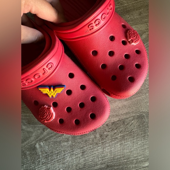 Crocs with jibbitz - Picture 2 of 6